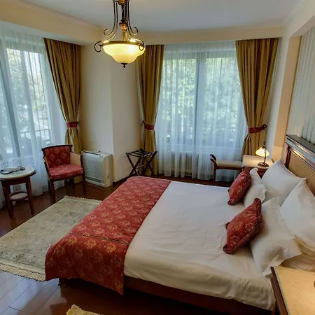 Paris Boutique 4*