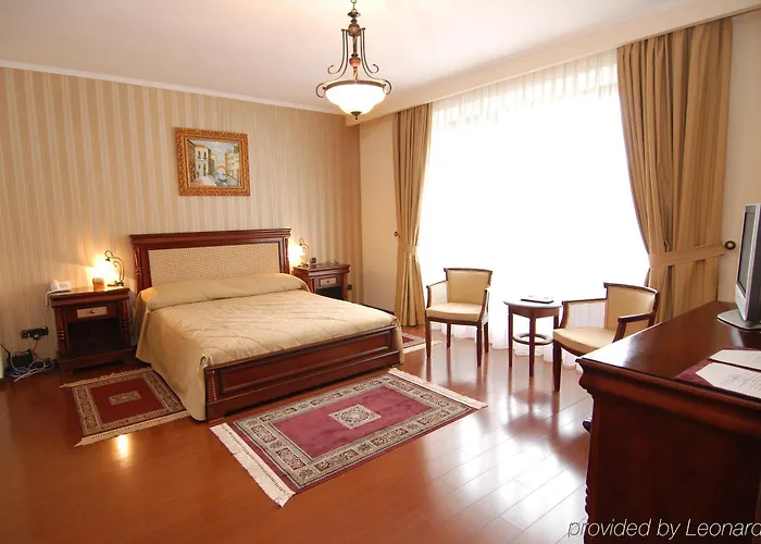 Paris Boutique 4*