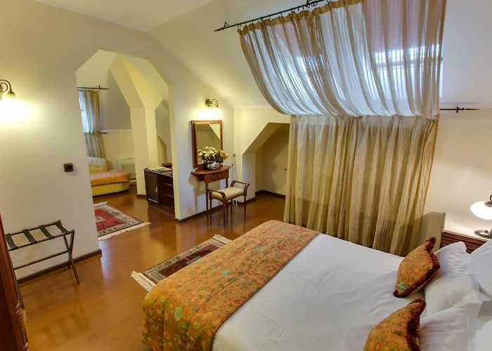 Paris Boutique 4*
