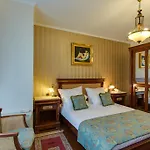 Hotel Paris Boutique 4*