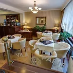 Paris Boutique 4*