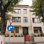 Paris Boutique 4*