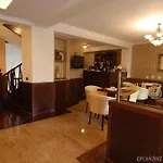 Paris Boutique Hotel 4*