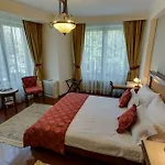 Paris Boutique 4*