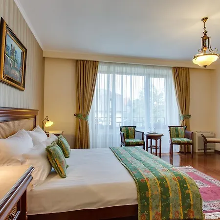 Paris Boutique 4*