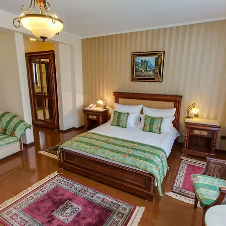 Ξενοδοχείο Paris Boutique 4*