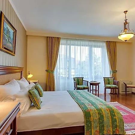 Paris Boutique Hotel