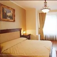 Paris Boutique מלון 4*