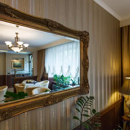 Hotel Paris Boutique 4*