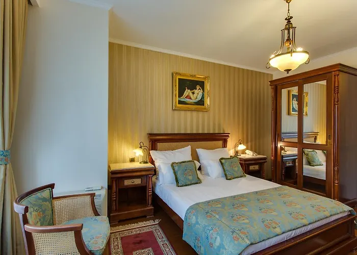 Hotell Paris Boutique 4*