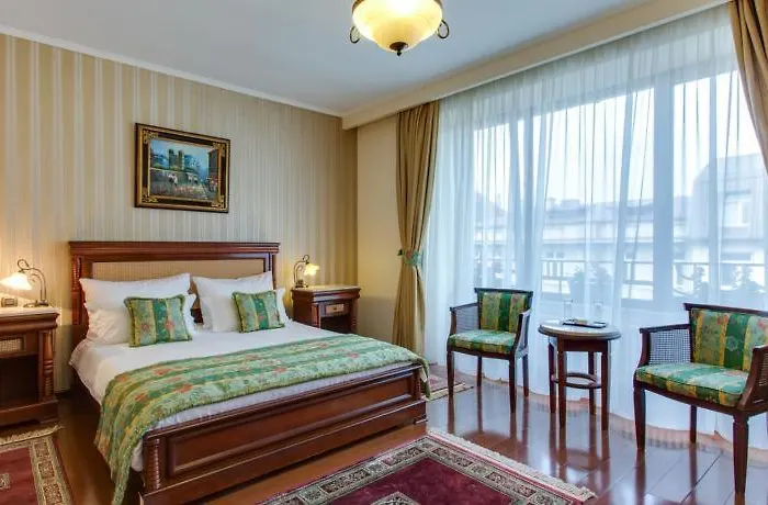 Hotel Paris Boutique 4*