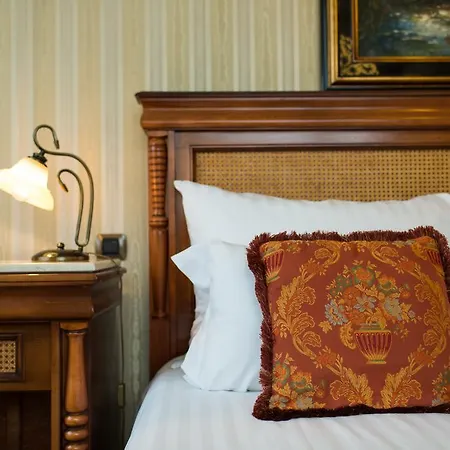 Paris Boutique Hotel