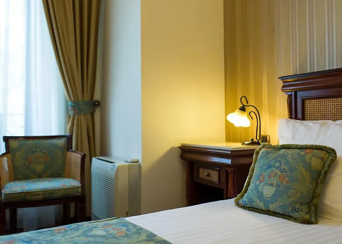 Paris Boutique 4*